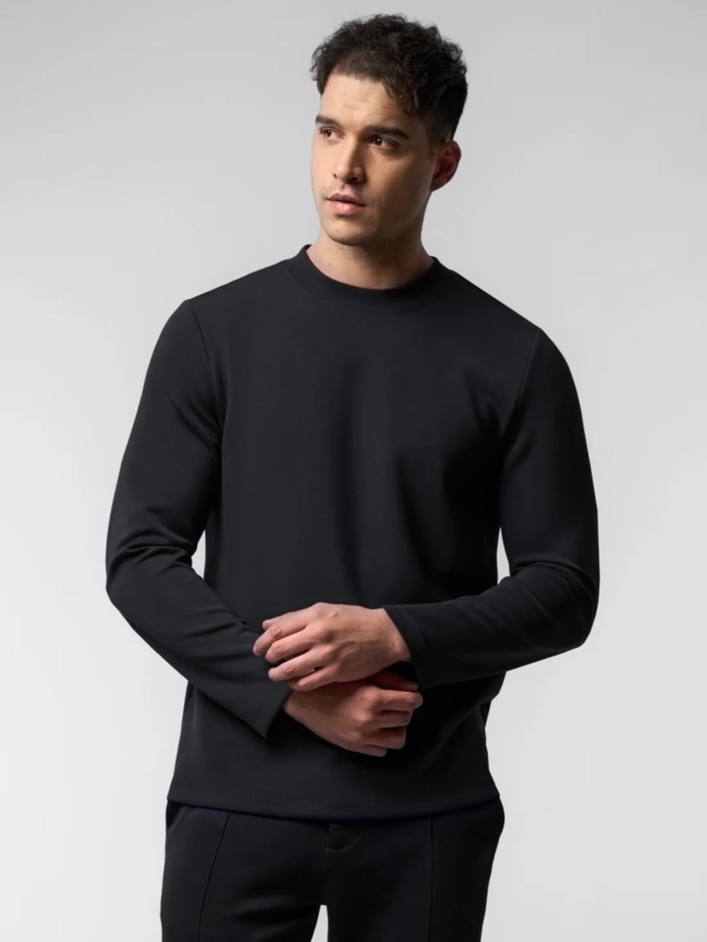 Fioboc Modal Blend Elbow Patch Long Sleeve
Tee:Slim Fit Size XL